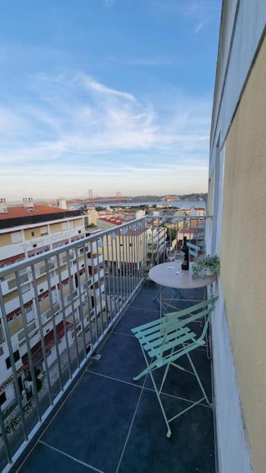 Duplex Overthetejo, 5 Min Belem Tower Lisbon Exterior photo